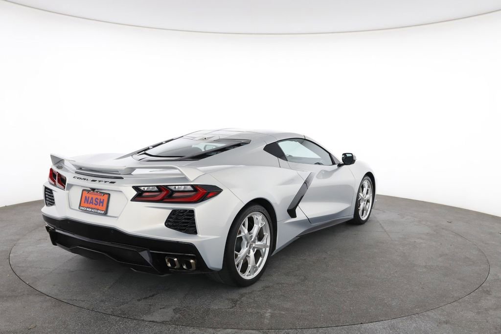 Used 2021 Chevrolet Corvette Stingray Preferred Cpe w/ Z51 Performance Package RWD image 12