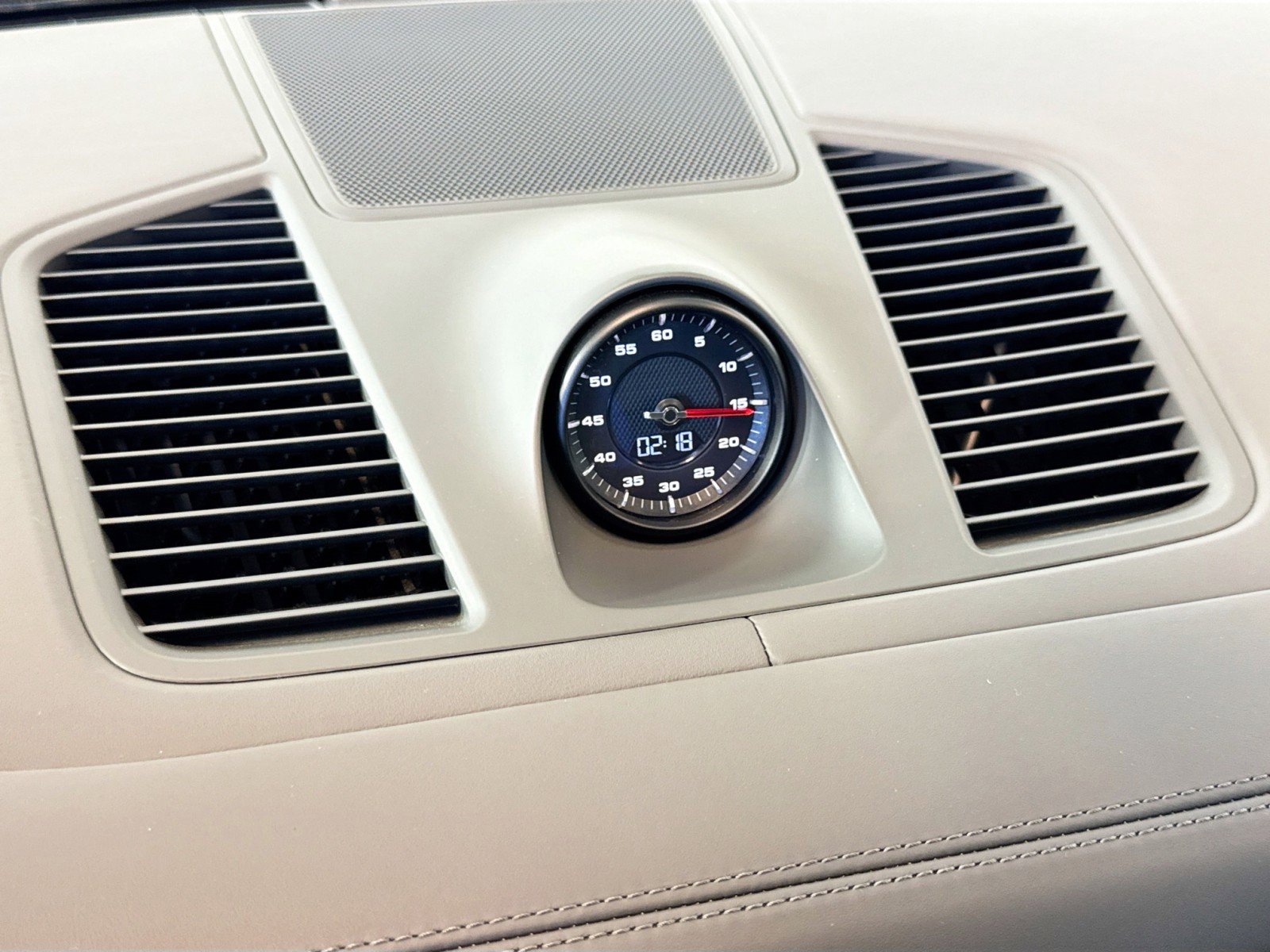 Certified 2022 Porsche Cayenne S image 29