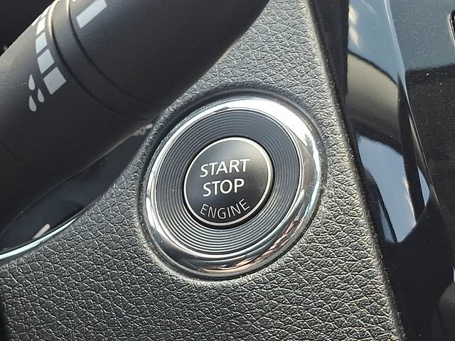 Used 2022 Nissan Rogue Sport SV FWD image 25