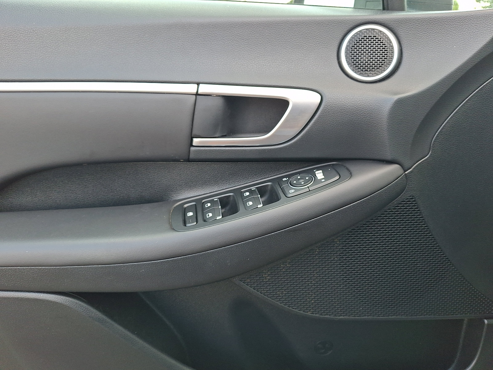 Certified 2023 Hyundai Sonata SEL w/ Cargo Package FWD image 12