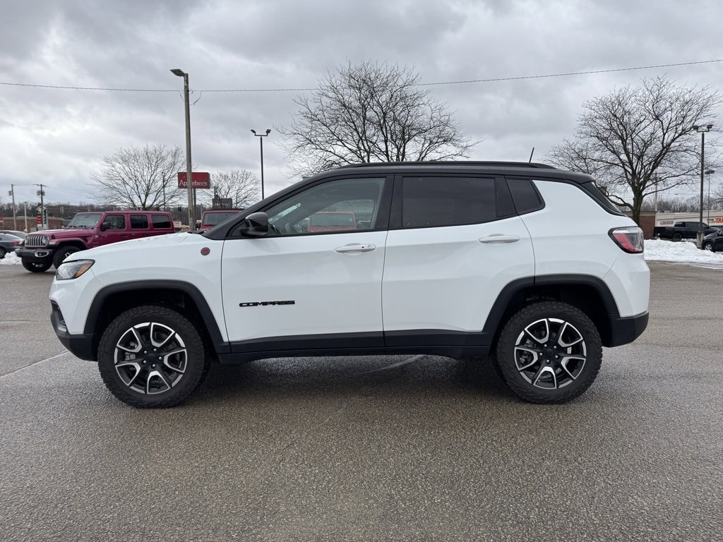 Used 2024 Jeep Compass Trailhawk w/ Sun and Sound Group image 2