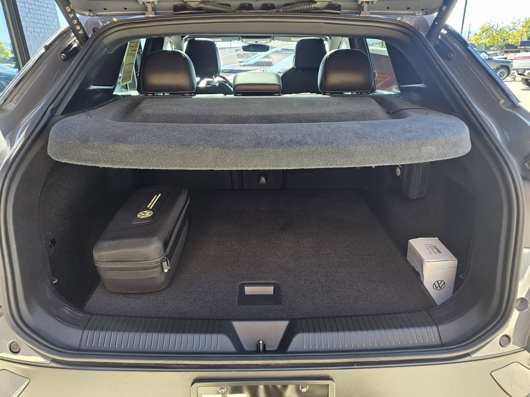 Used 2023 Volkswagen ID.4 Pro S Plus AWD/4WD image 34