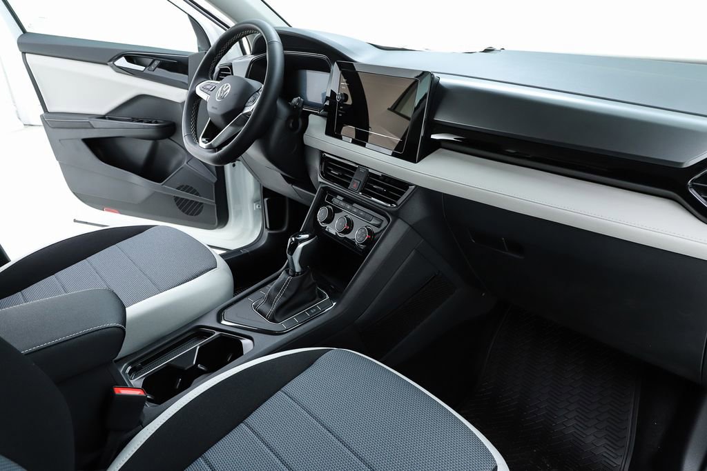 New 2026 Volkswagen Taos S FWD image 32