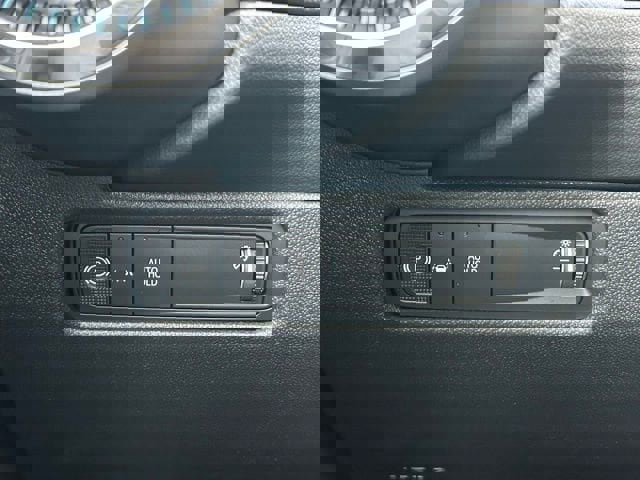 New 2026 Chevrolet Equinox EV LT image 27