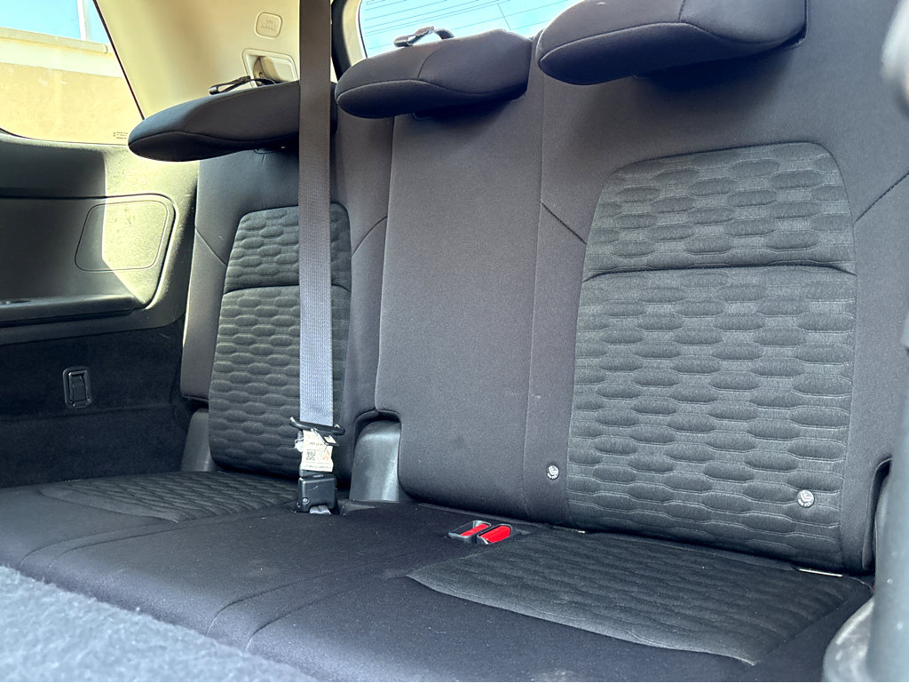 Used 2022 Nissan Pathfinder SV w/ SV Black Package image 31