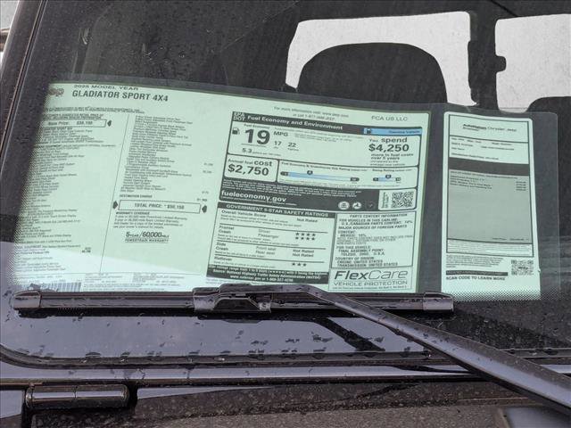 New 2025 Jeep Gladiator Sport image 17