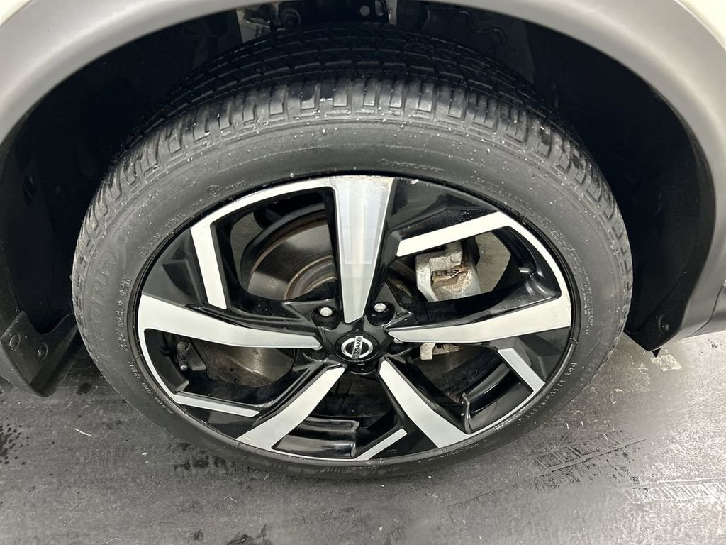 Used 2022 Nissan Rogue Sport SL image 8