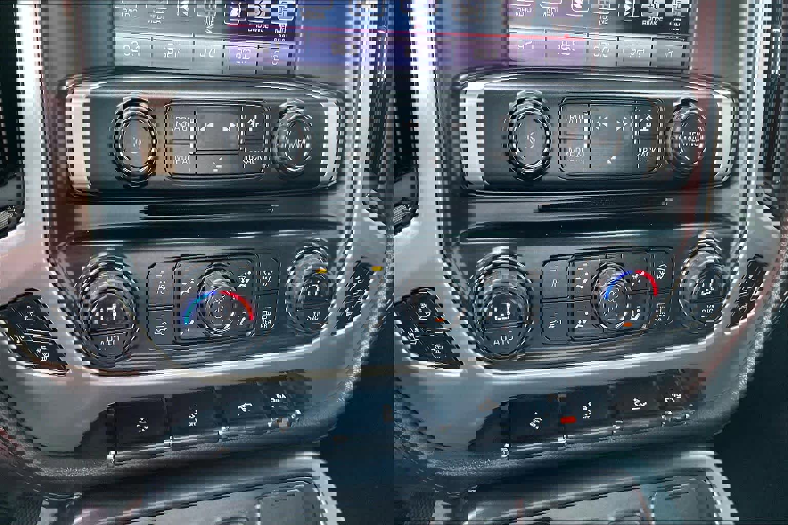 Used 2016 GMC Sierra 1500 SLT w/ Texas SLT Premium Package RWD image 32