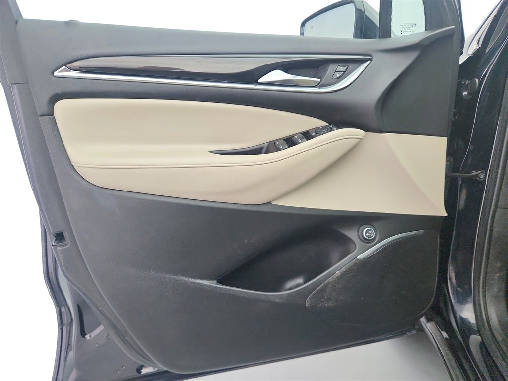 Used 2020 Buick Enclave Essence image 21