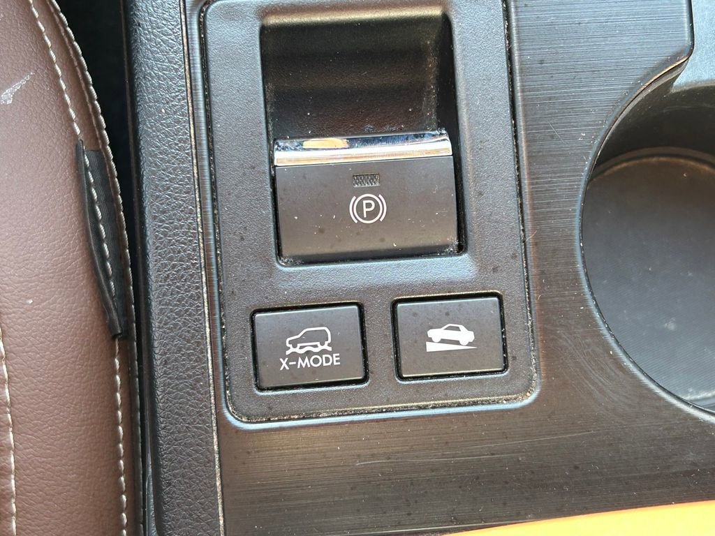 Used 2018 Subaru Outback 3.6R Touring image 29