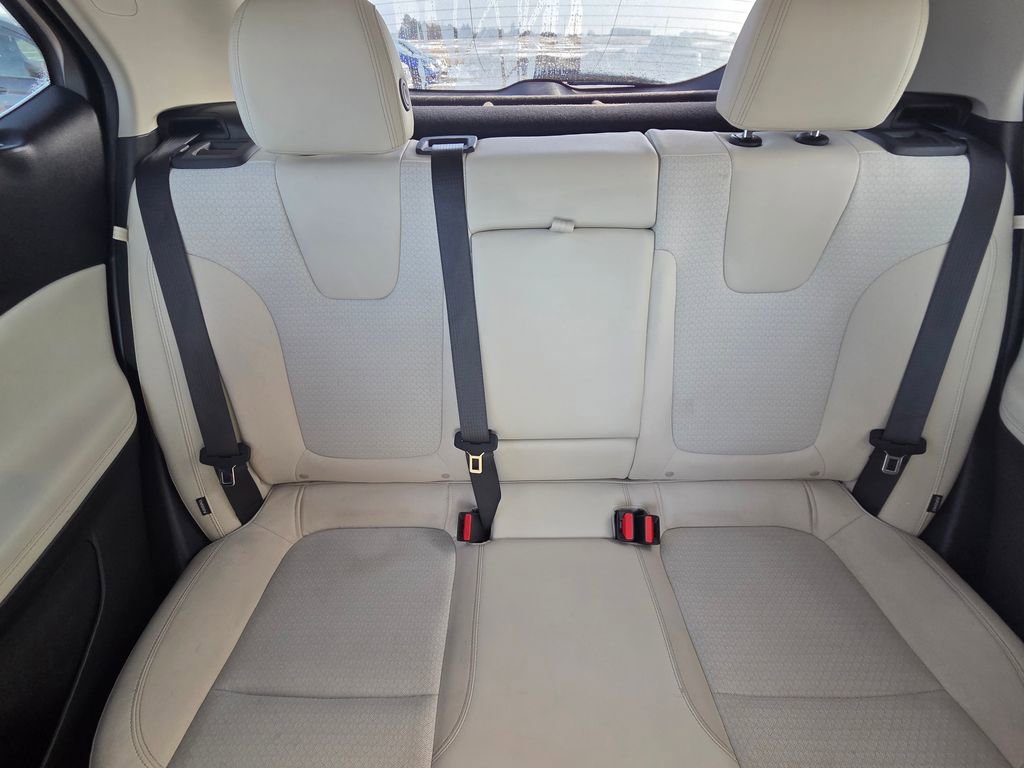 Used 2023 Buick Encore GX Select image 24