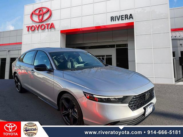 Used 2023 Honda Accord Sport image 2