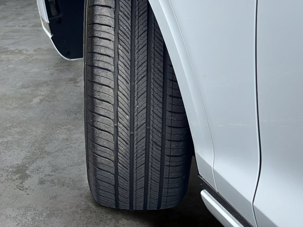 Certified 2026 Genesis GV70 2.5T Advanced AWD/4WD image 45