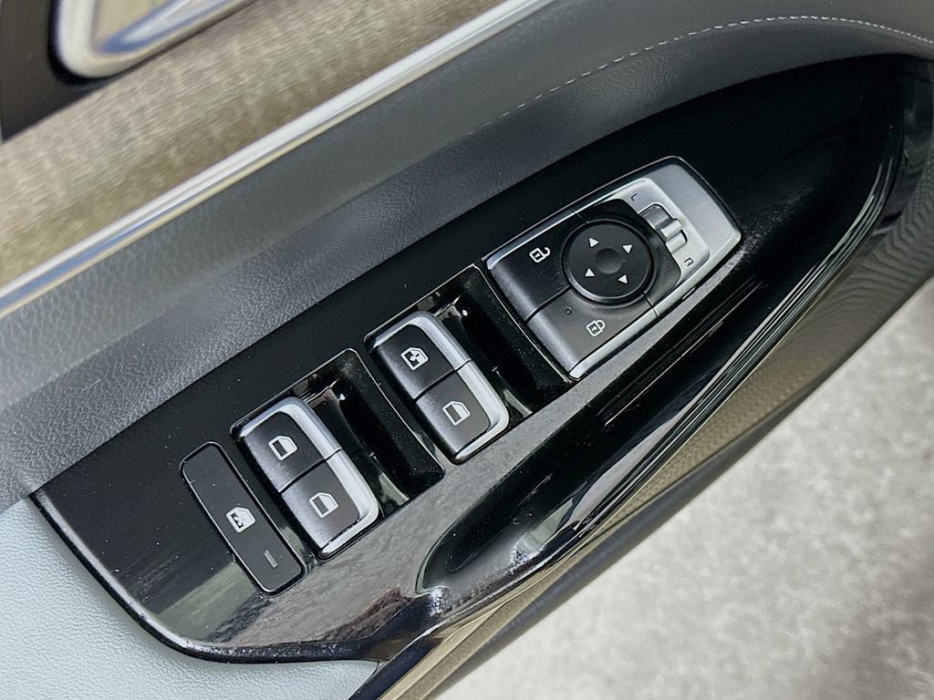 Used 2023 Kia K5 EX image 20