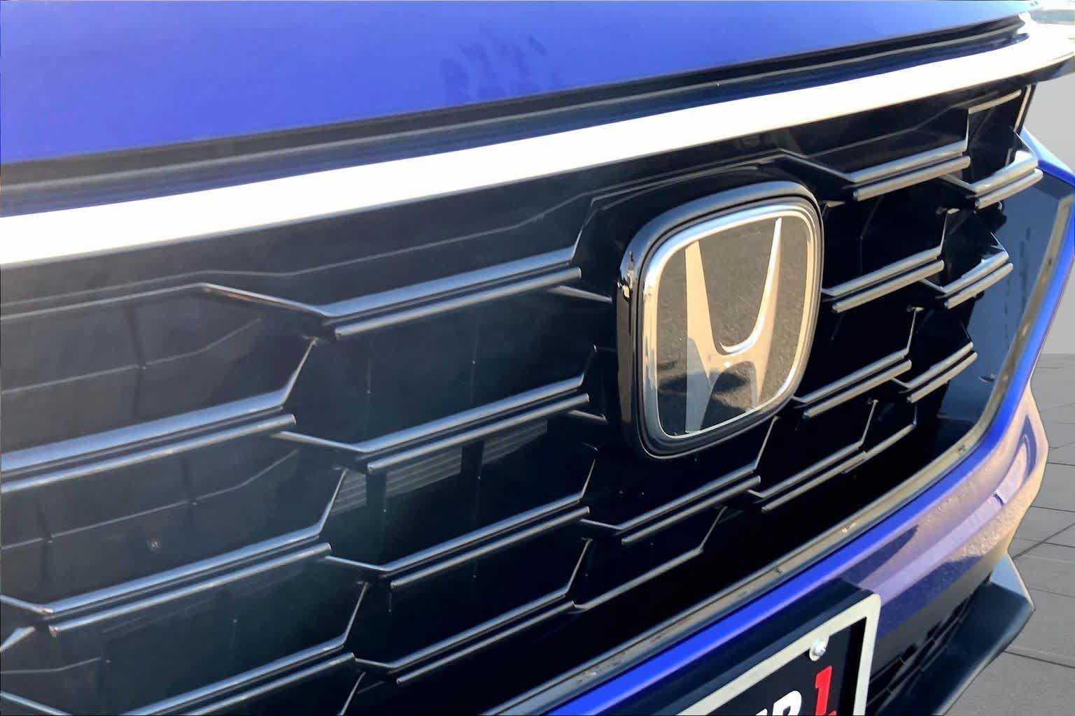 Used 2025 Honda CR-V EX-L image 30