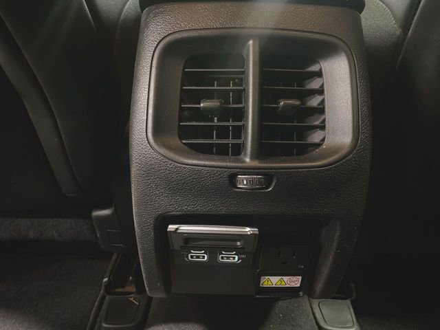 Used 2019 Jeep Cherokee Limited image 20