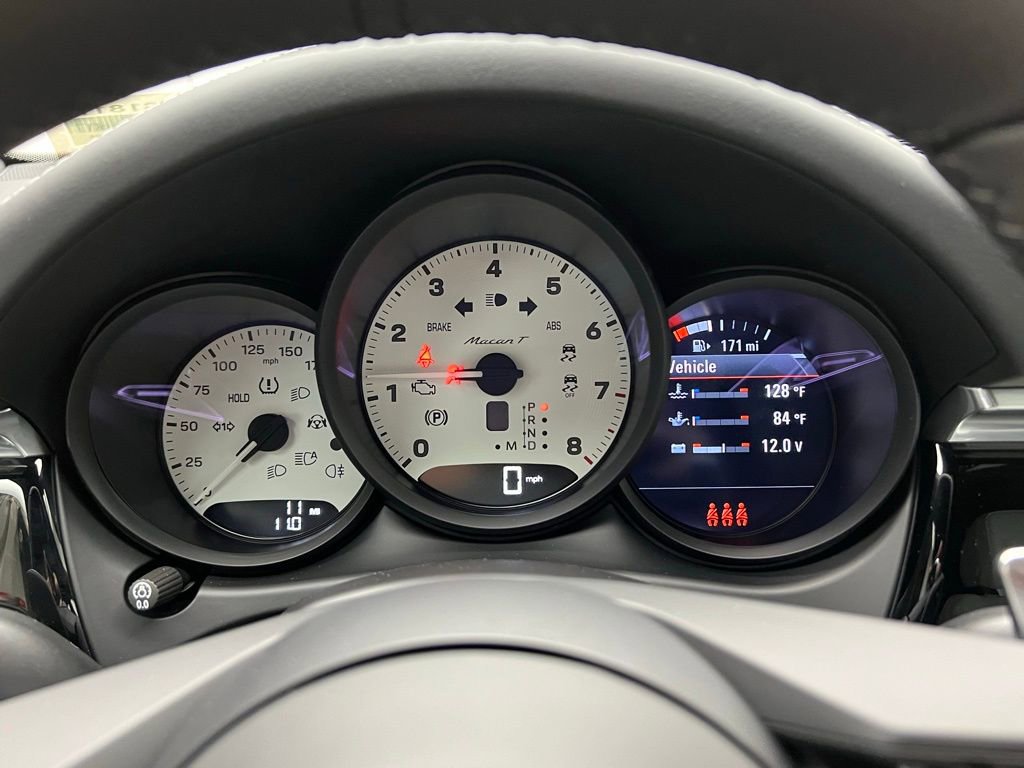 New 2026 Porsche Macan image 10