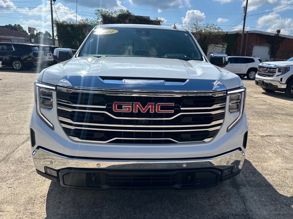 Used 2024 GMC Sierra 1500 SLT w/ SLT Premium Plus Package AWD/4WD image 7