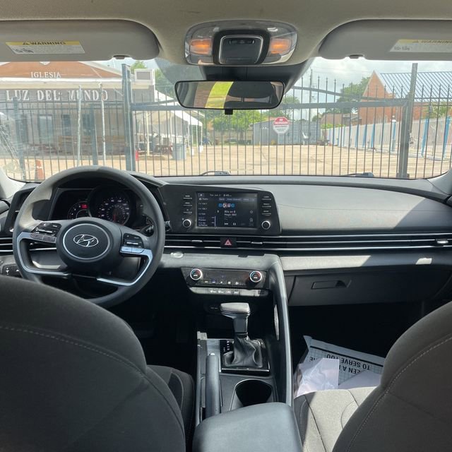 Used 2022 Hyundai Elantra SEL w/ Cargo Package FWD image 19