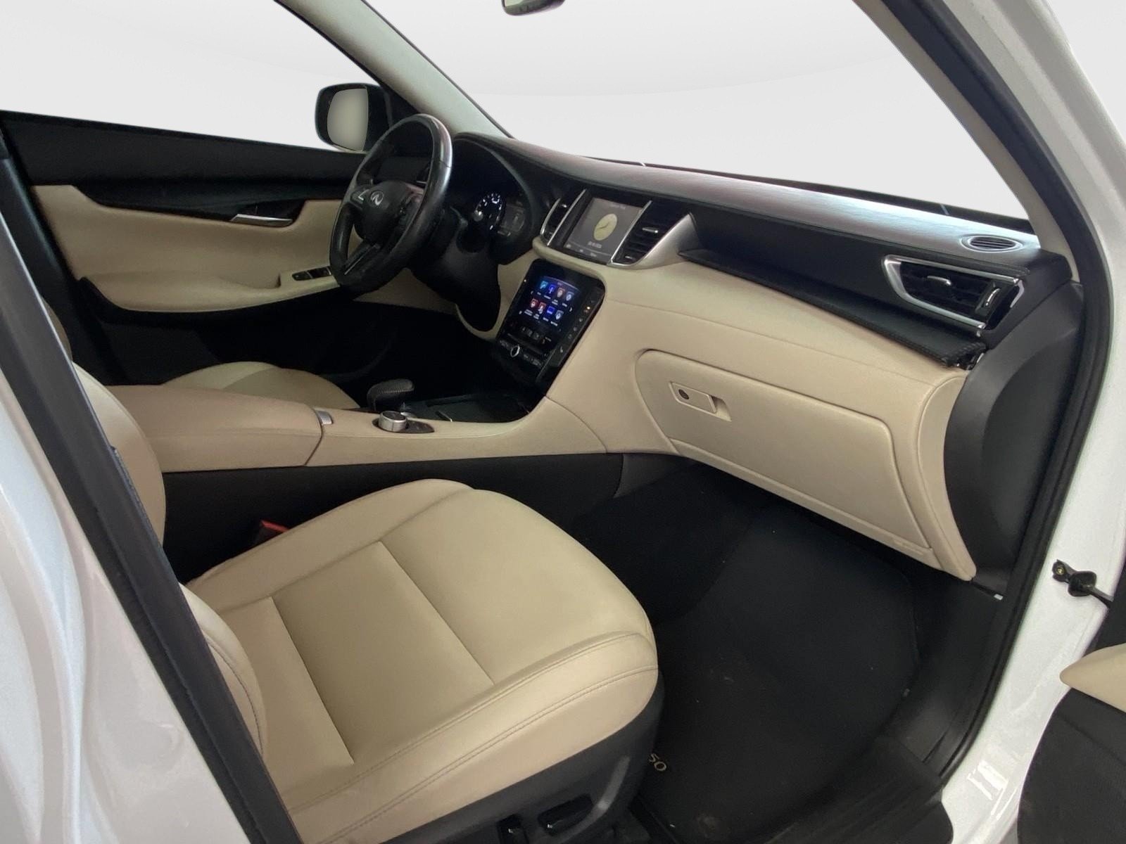Used 2019 INFINITI QX50 Luxe AWD/4WD image 8