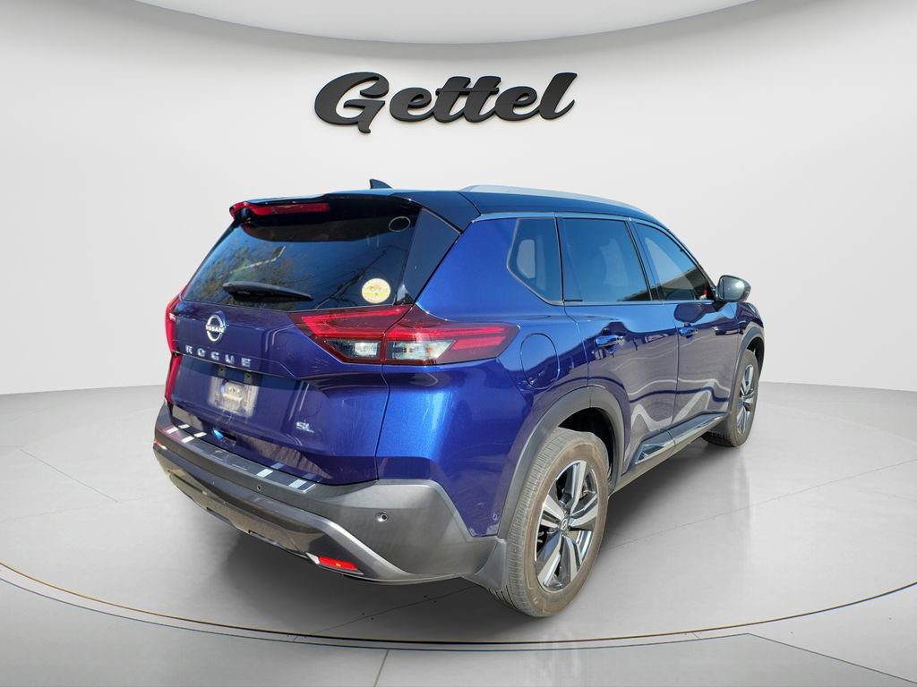 Used 2023 Nissan Rogue SL w/ SL Premium Package image 9