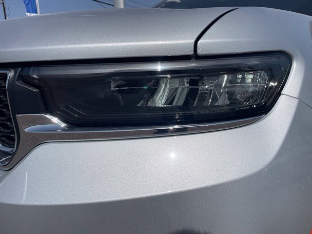 Used 2025 Jeep Grand Cherokee Laredo RWD image 4