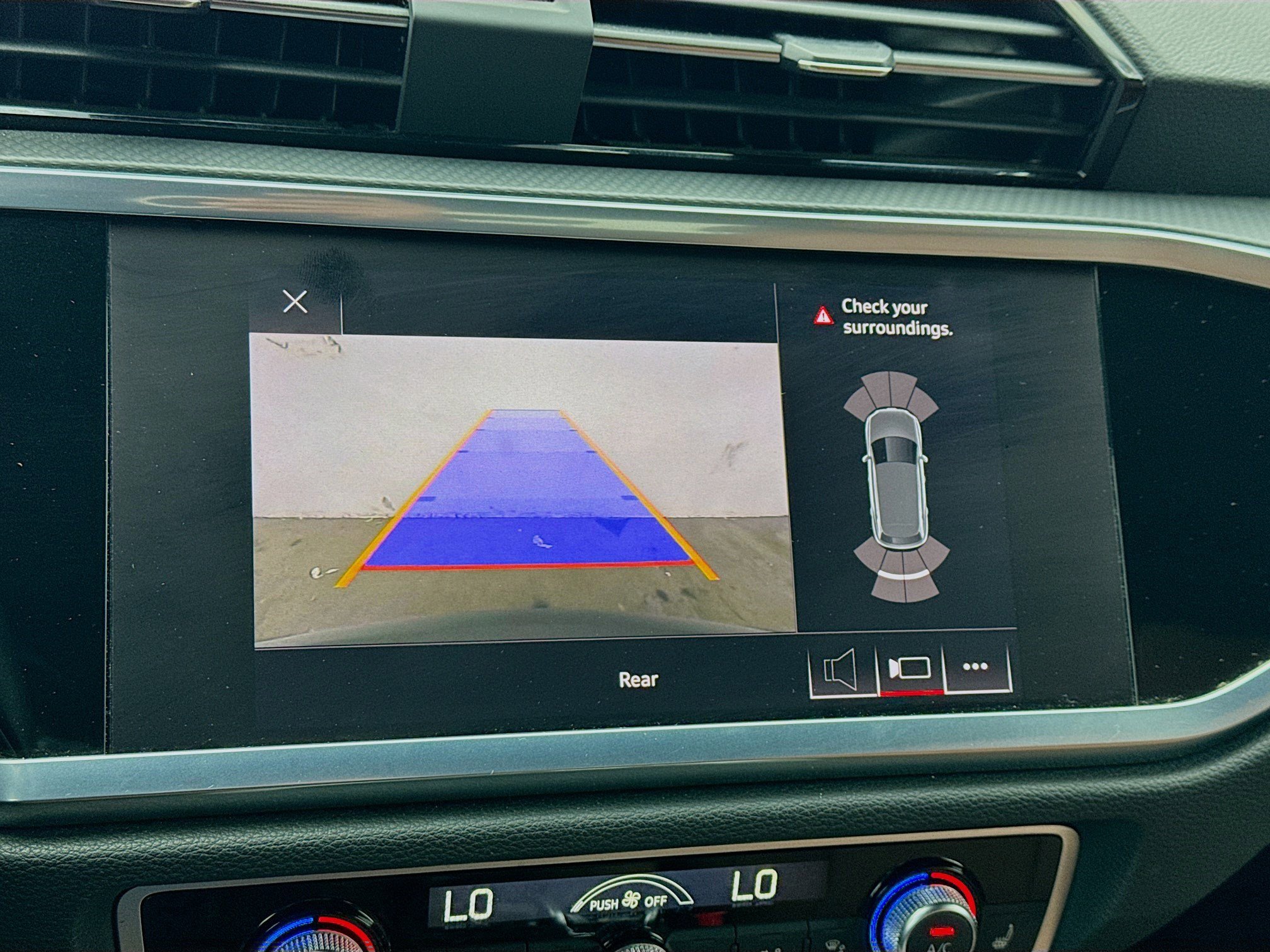 Used 2021 Audi Q3 2.0T Premium w/ Convenience Package image 10