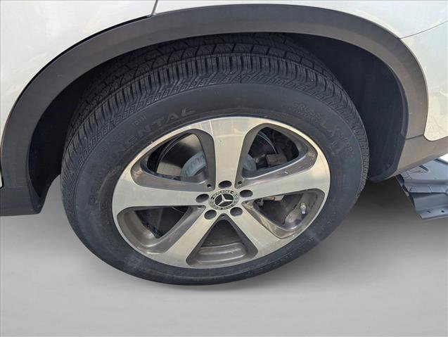 Used 2022 Mercedes-Benz GLC 300 image 21