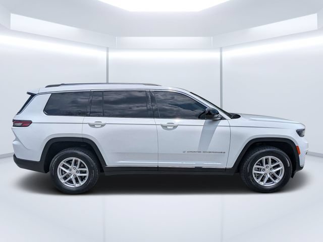 Used 2023 Jeep Grand Cherokee L Laredo AWD/4WD image 2