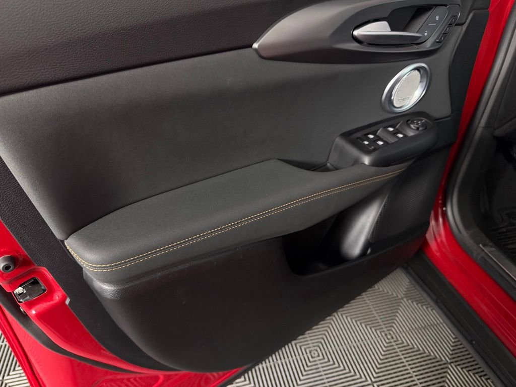 Used 2025 Alfa Romeo Tonale Veloce w/ Premium Package image 26