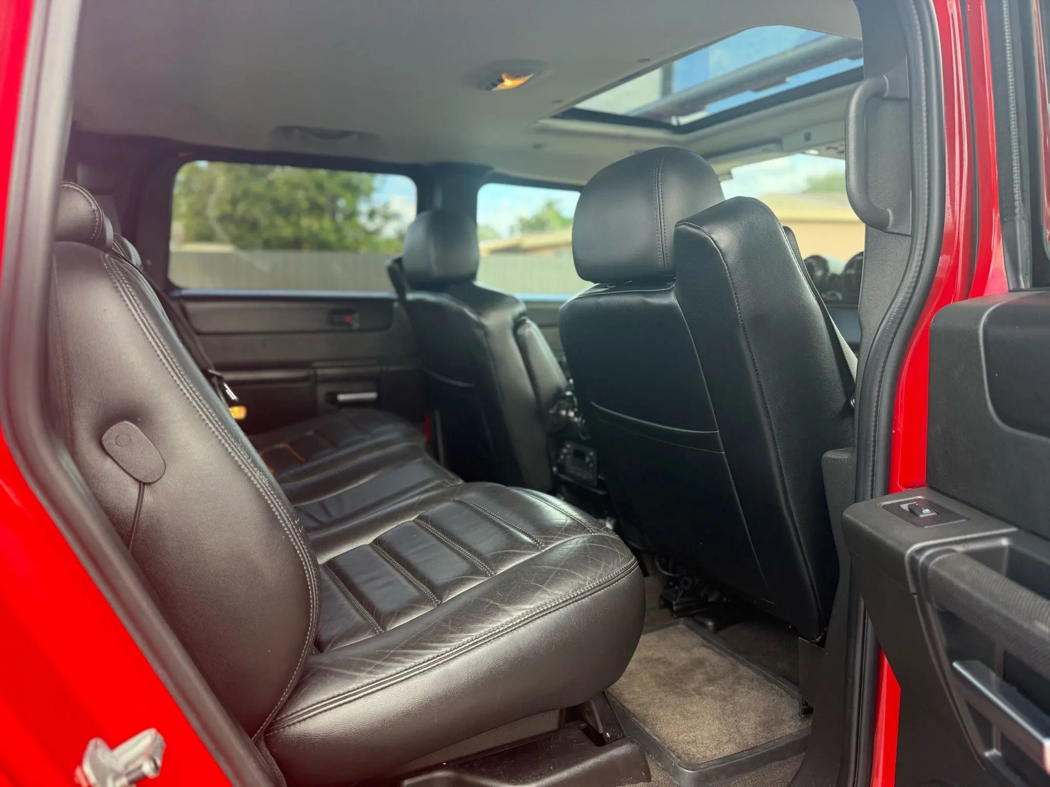 Used 2007 HUMMER H2 SUT w/ Special Edition image 9