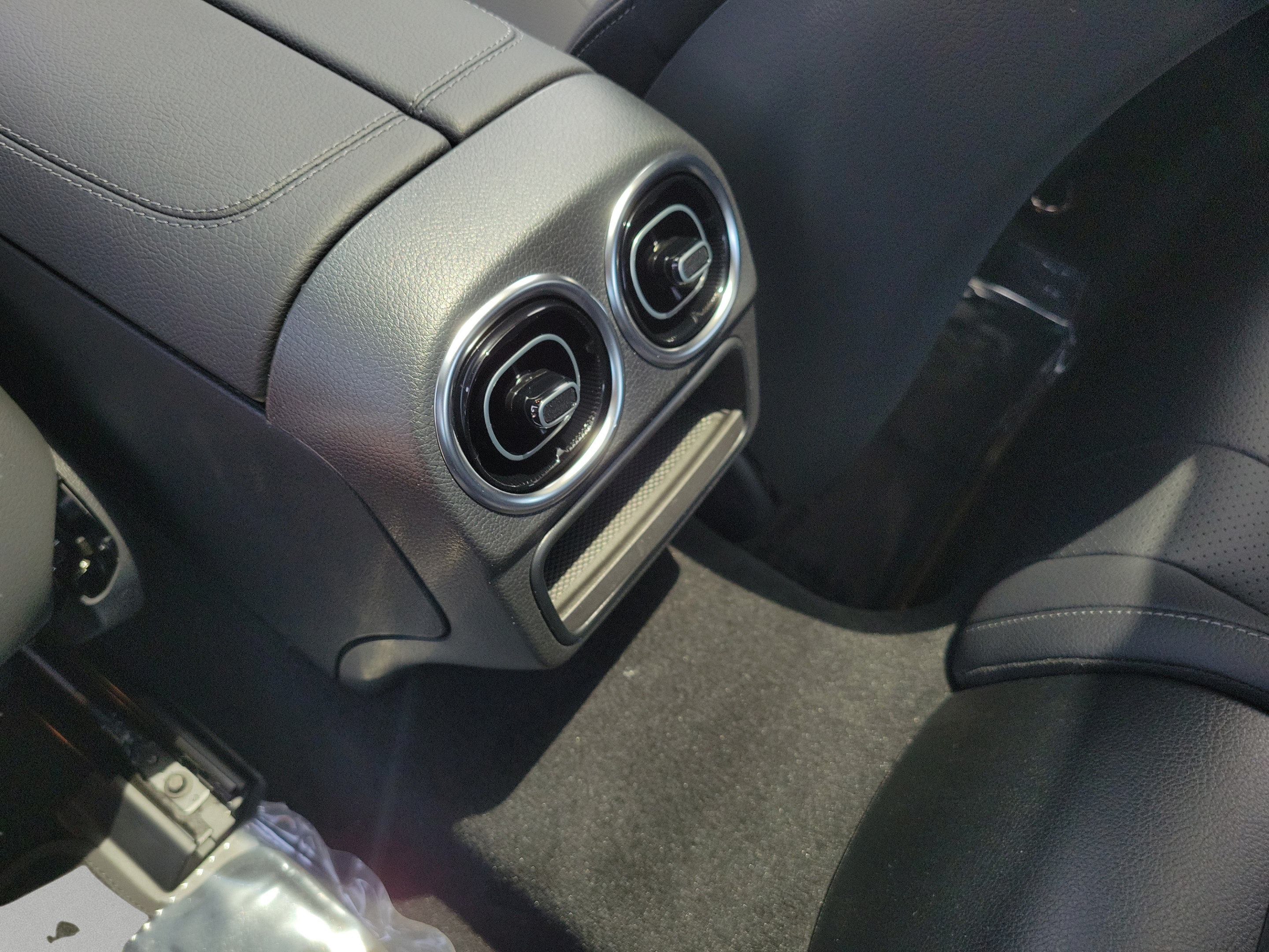 New 2026 Mercedes-Benz CLE 300 4MATIC Coupe image 11