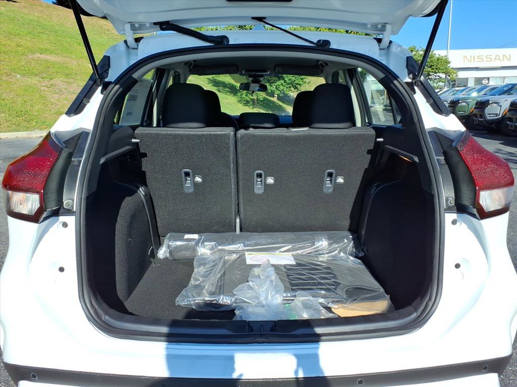 New 2025 Nissan Kicks Play S FWD image 14