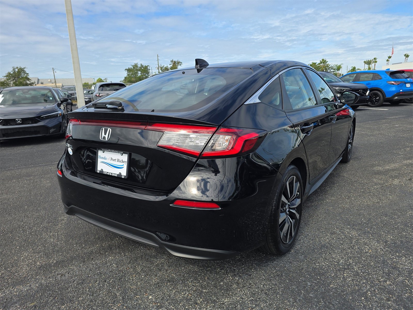 Certified 2024 Honda Civic EX-L image 4