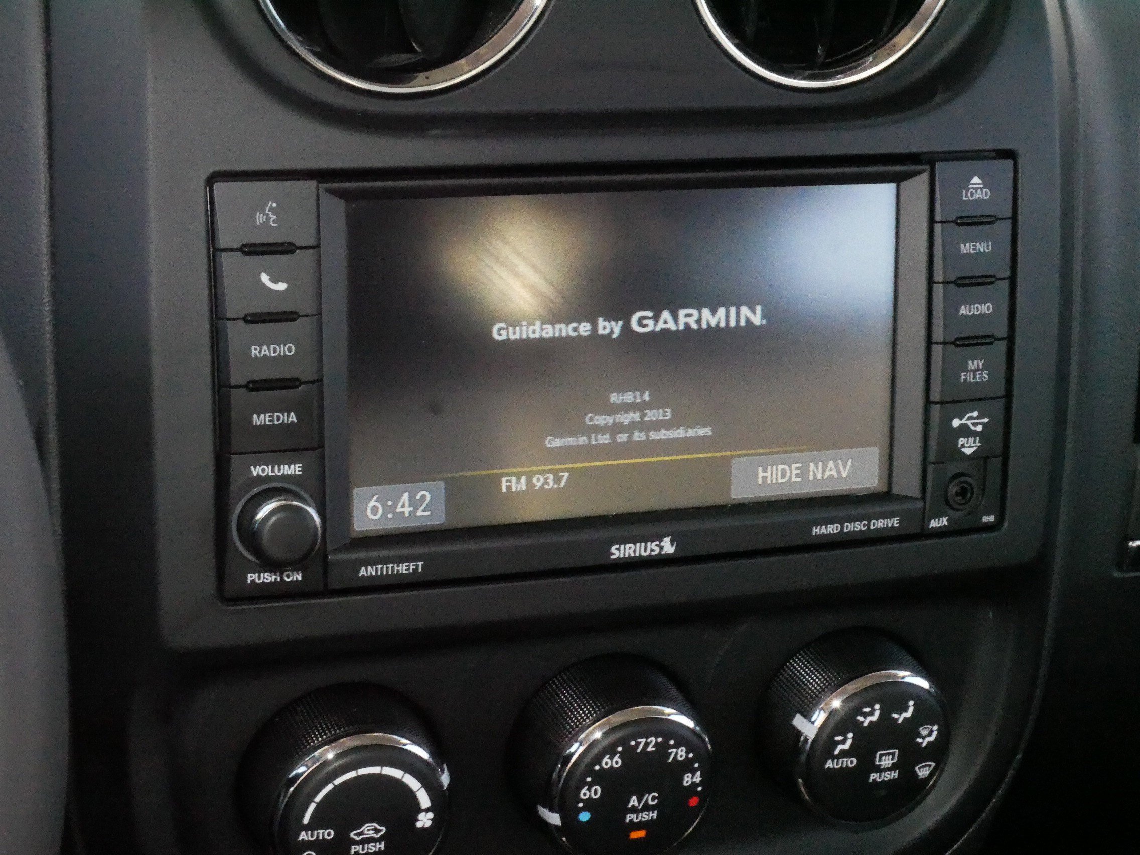 Used 2014 Jeep Patriot Limited w/ Sun/Sound Group AWD/4WD image 22