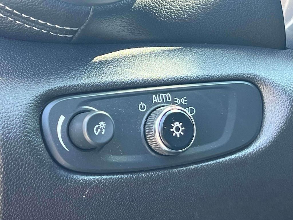 Used 2023 Chevrolet Blazer LT w/ Convenience Package AWD/4WD image 21