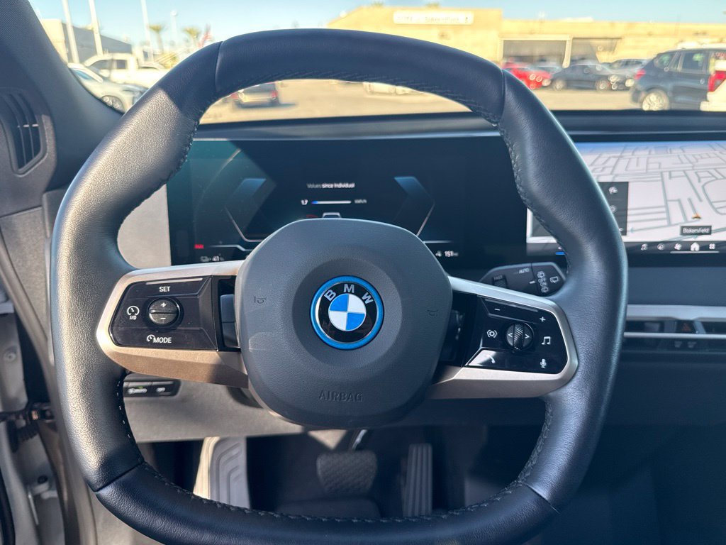 Used 2024 BMW iX xDrive50 w/ Premium Package AWD/4WD image 22