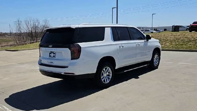 New 2026 Chevrolet Suburban LS w/ Max Trailering Package RWD image 8
