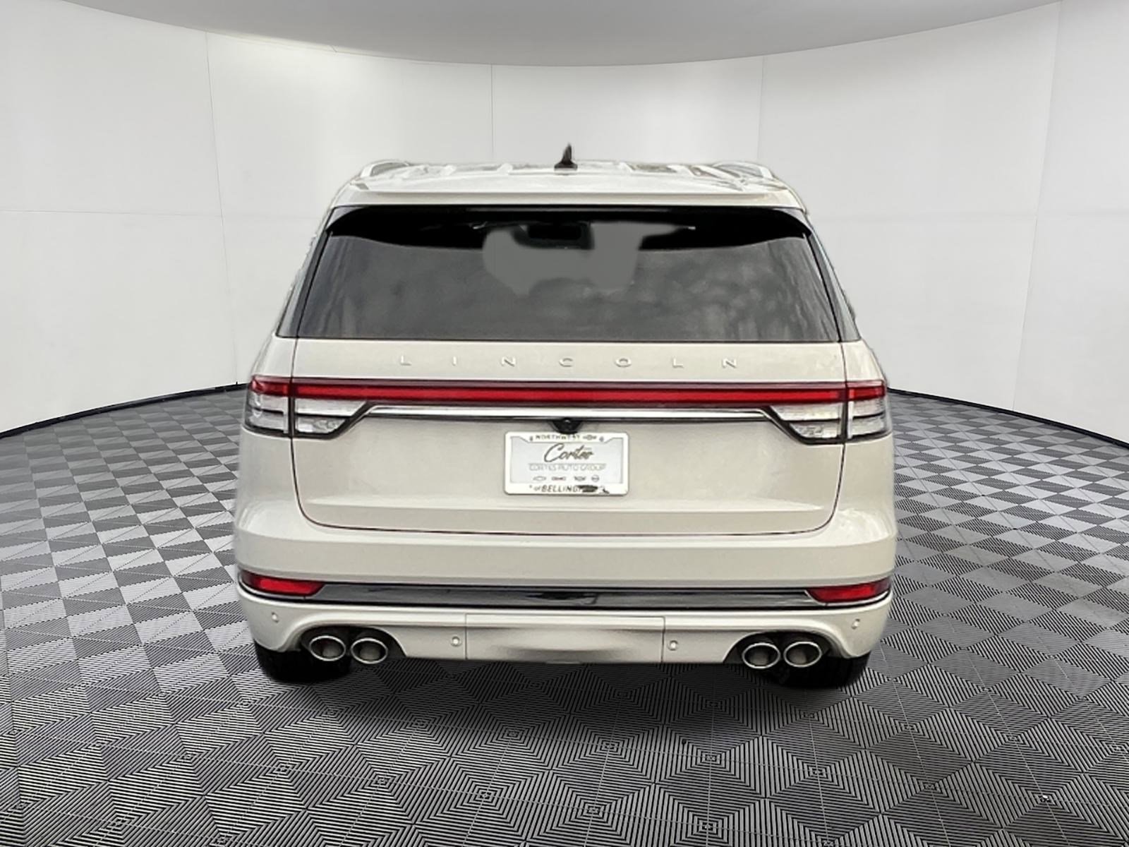 Used 2021 Lincoln Aviator Grand Touring w/ Equipment Group 302A image 5
