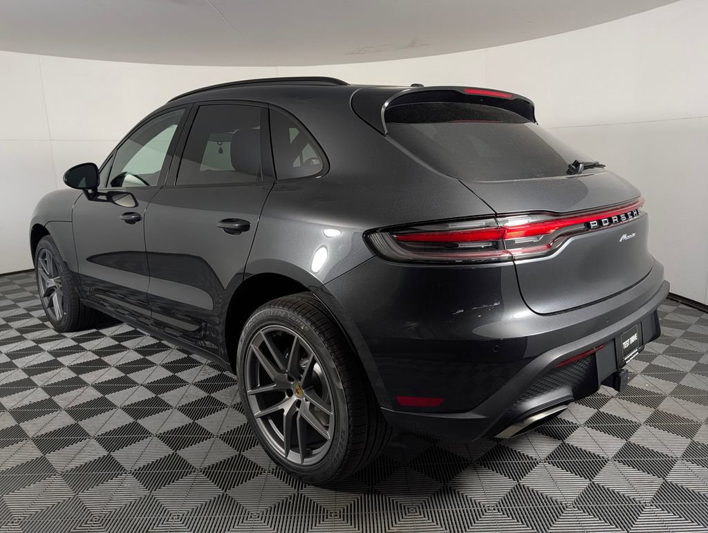New 2026 Porsche Macan image 5