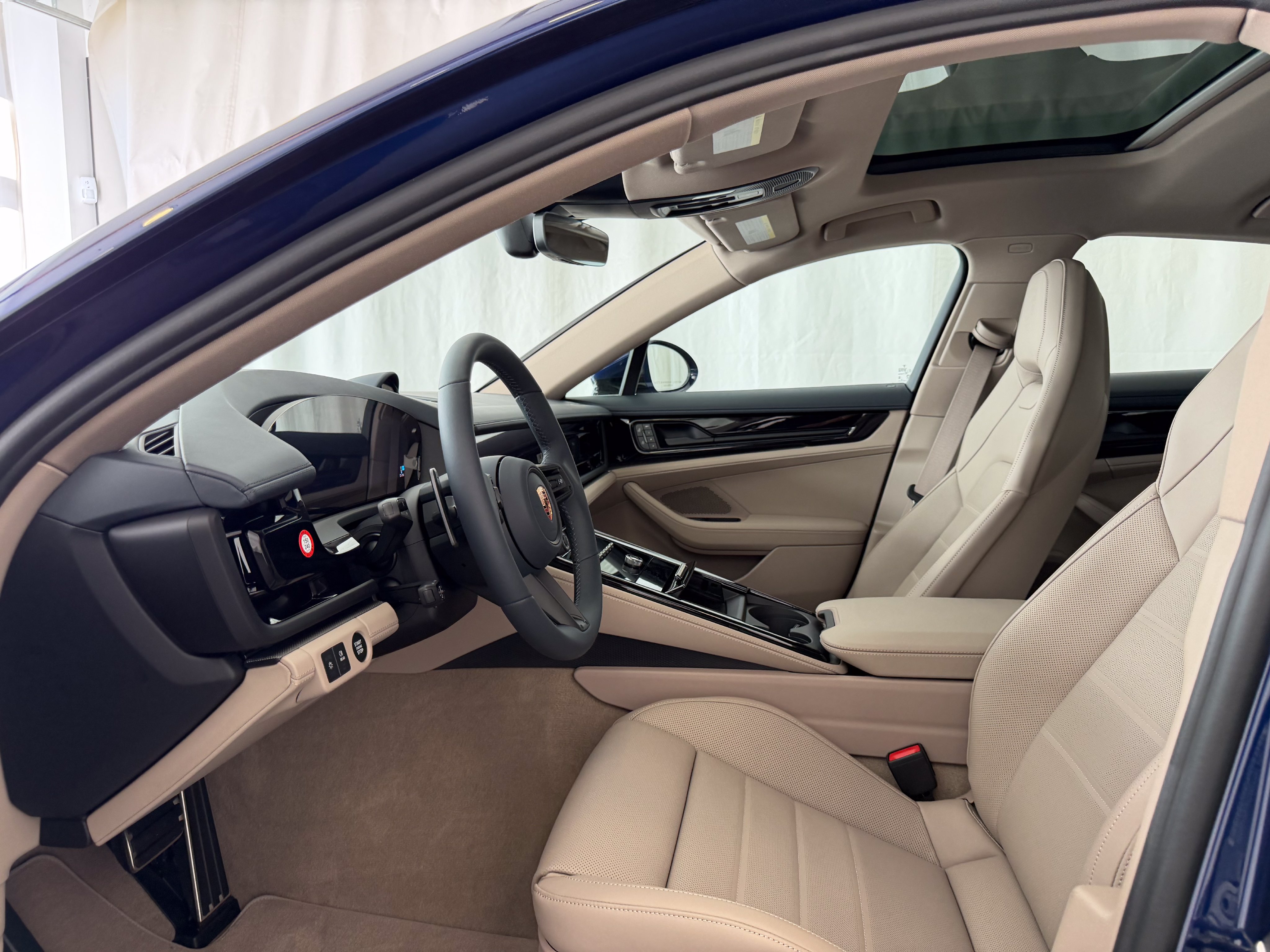 New 2026 Porsche Panamera 4 AWD/4WD image 5