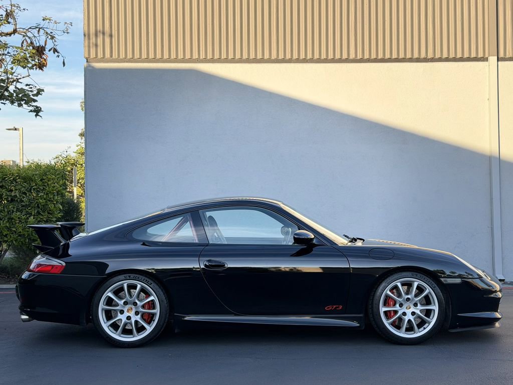 Used 2004 Porsche 911 GT3 RWD image 3