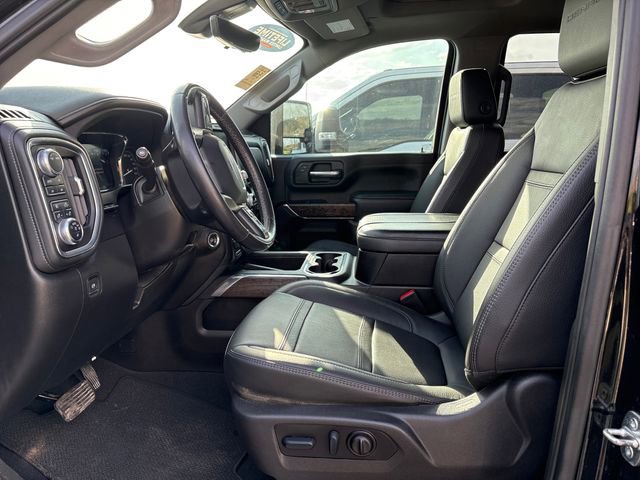 Used 2023 GMC Sierra 3500 Denali w/ Technology Package image 7