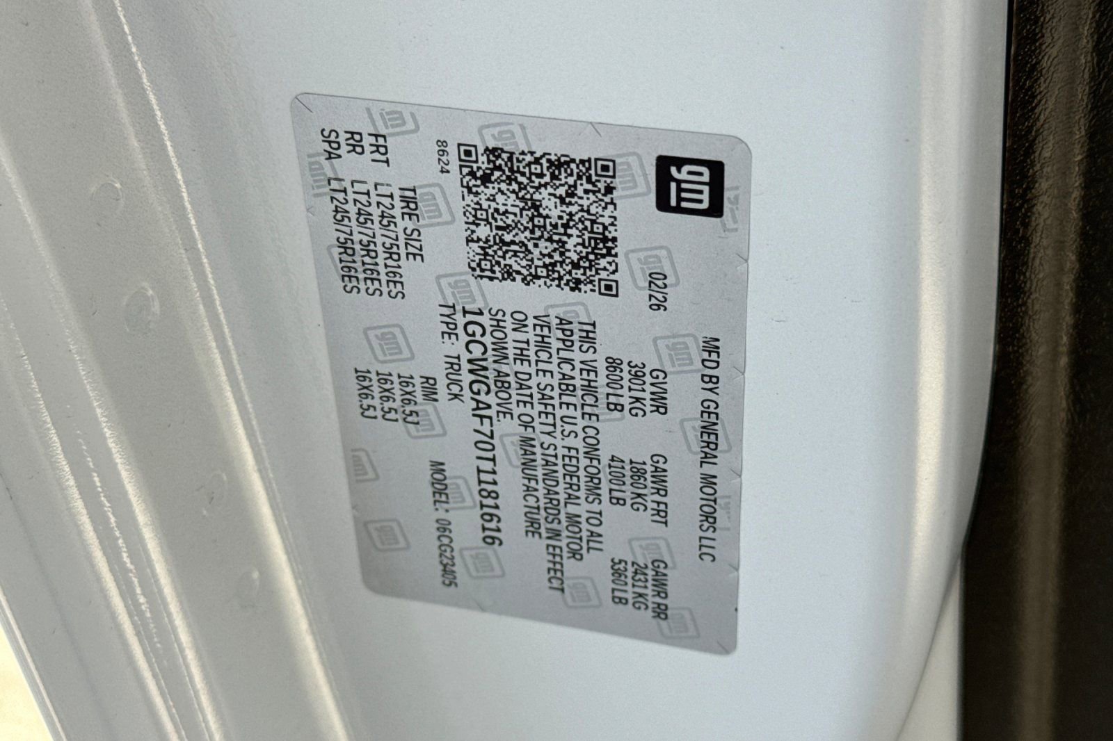 New 2026 Chevrolet Express 2500 w/ Driver Convenience Package RWD image 25