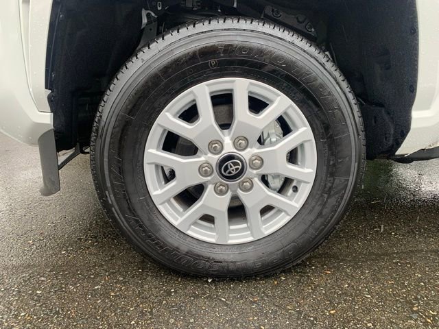 Used 2025 Toyota Tacoma SR5 image 9