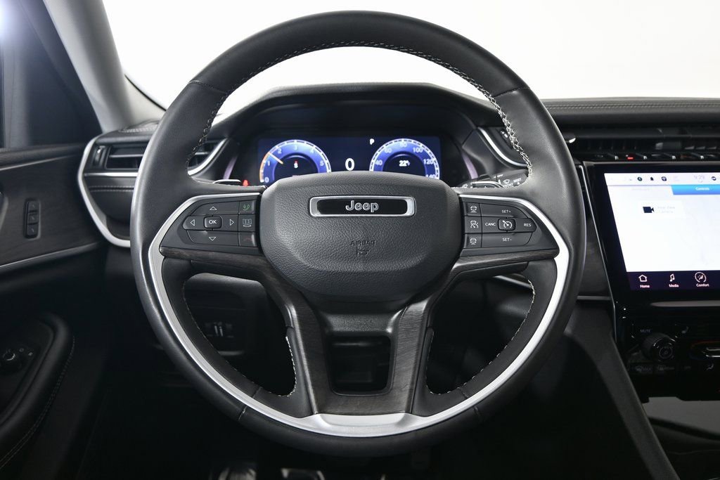 Used 2023 Jeep Grand Cherokee Limited AWD/4WD image 36