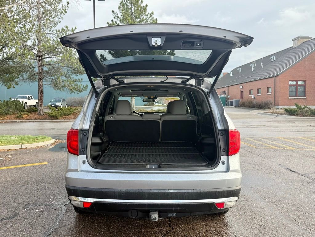 Used 2017 Honda Pilot Touring image 39