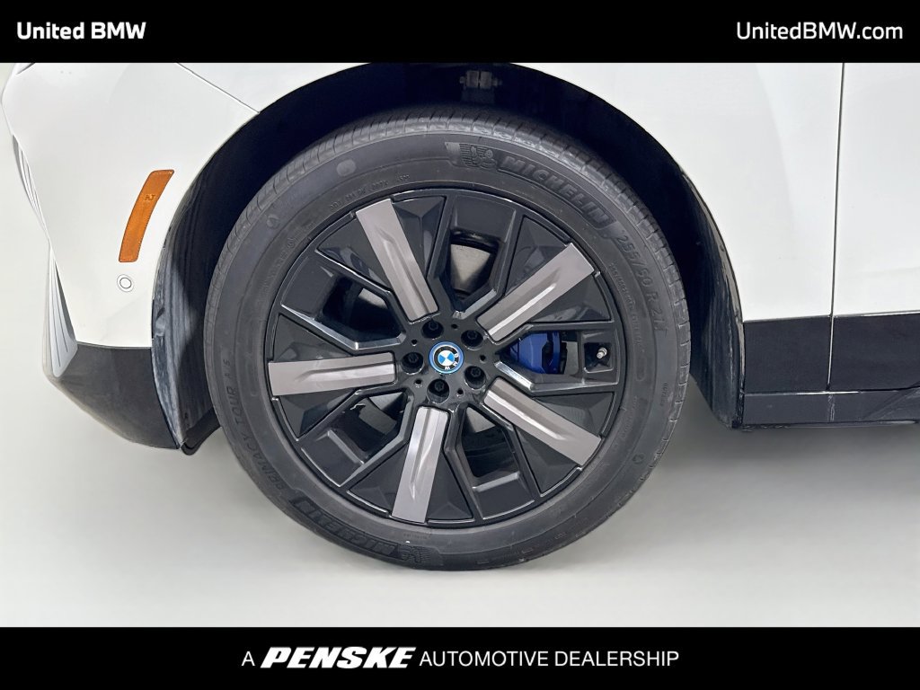 Certified 2024 BMW iX xDrive50 w/ Sport Package AWD/4WD image 9