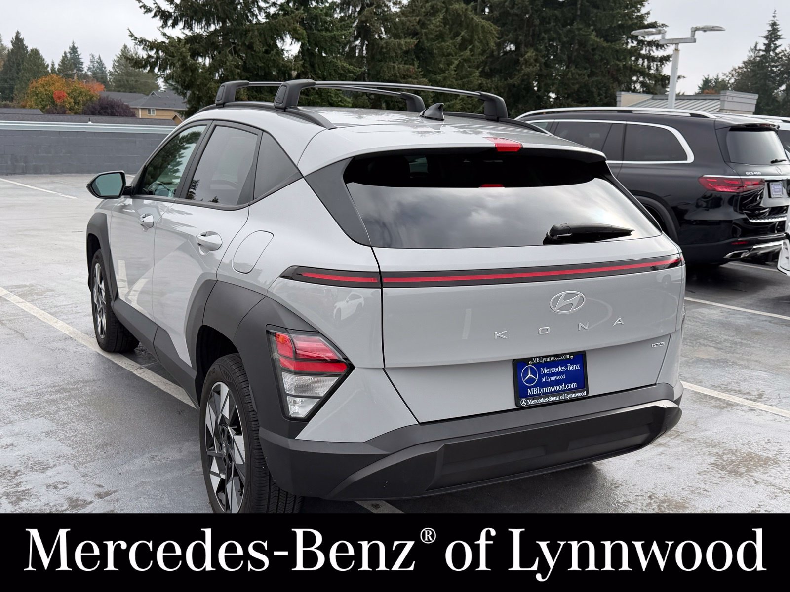 Used 2024 Hyundai Kona SEL AWD/4WD image 8