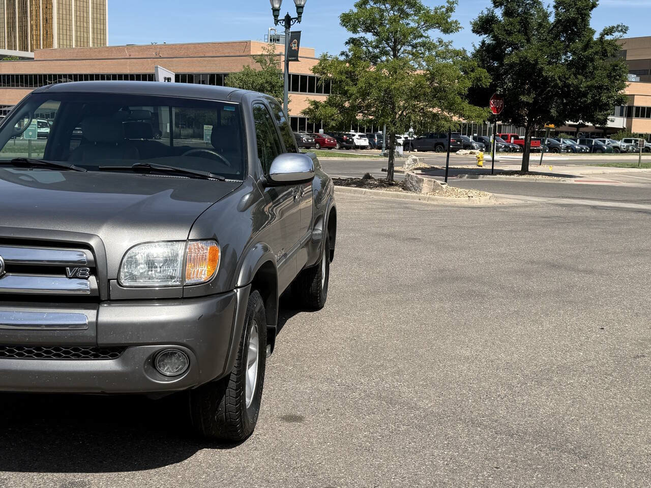 Used 2003 Toyota Tundra SR5 w/ SR5 Extra Value Pkg AWD/4WD image 2